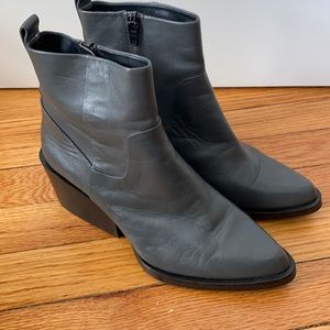 Dkny leather boot